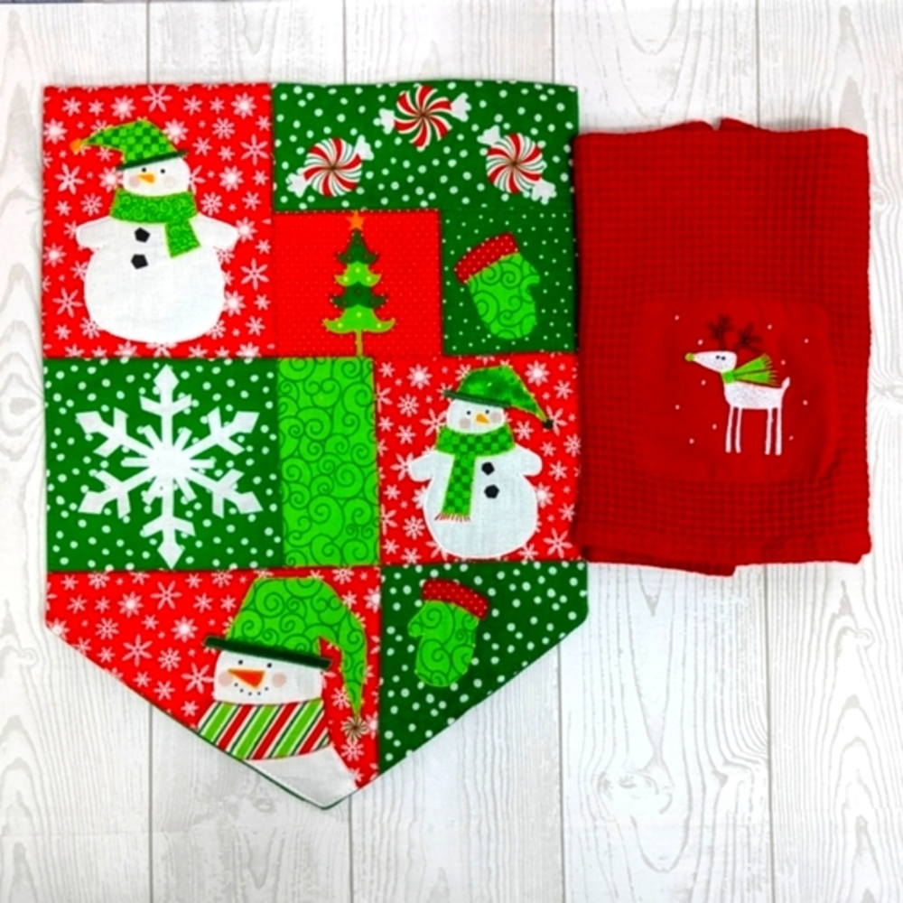 Small Table Runner and Dish Cloth Bundle Christmas Winter Holiday Theme